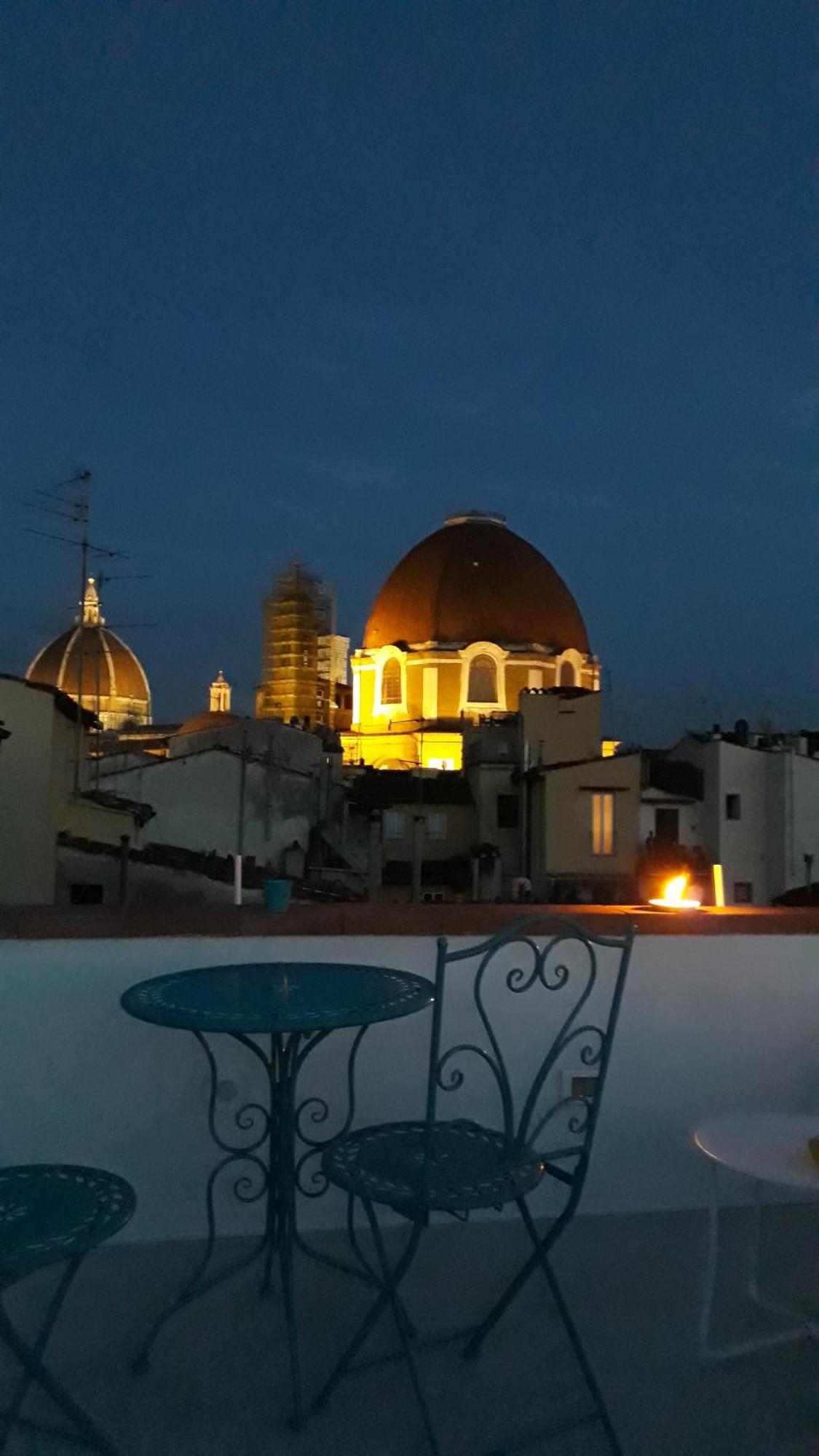 The Florence Dream Terrace - Elena Grey Kamer foto