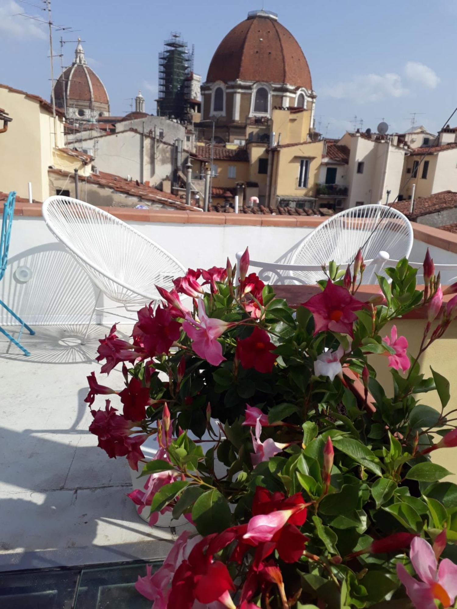 The Florence Dream Terrace - Elena Grey Kamer foto