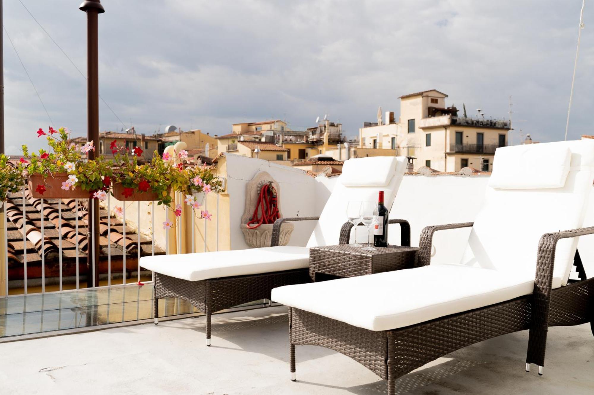 The Florence Dream Terrace - Elena Grey Kamer foto